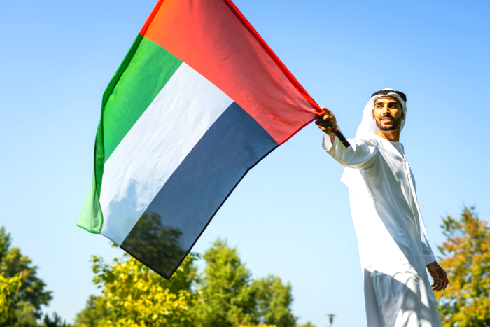 تاريخ يوم العلم الإماراتي