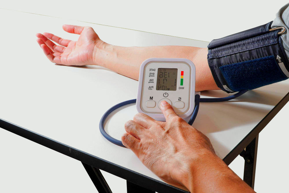 كيفية الحفاظ على ضغط الدم الطبيعي لصحة أفضل: أفضل النصائح والتوصيات